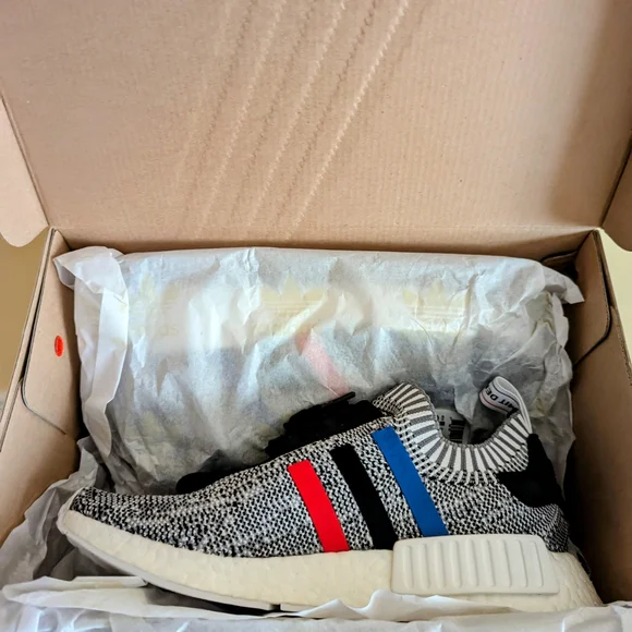 adidas gazelle silver green womens Adidas Originals Nmd_R1 Pk Mens Prime Knit BB2888 001 - Kicks Worldwide